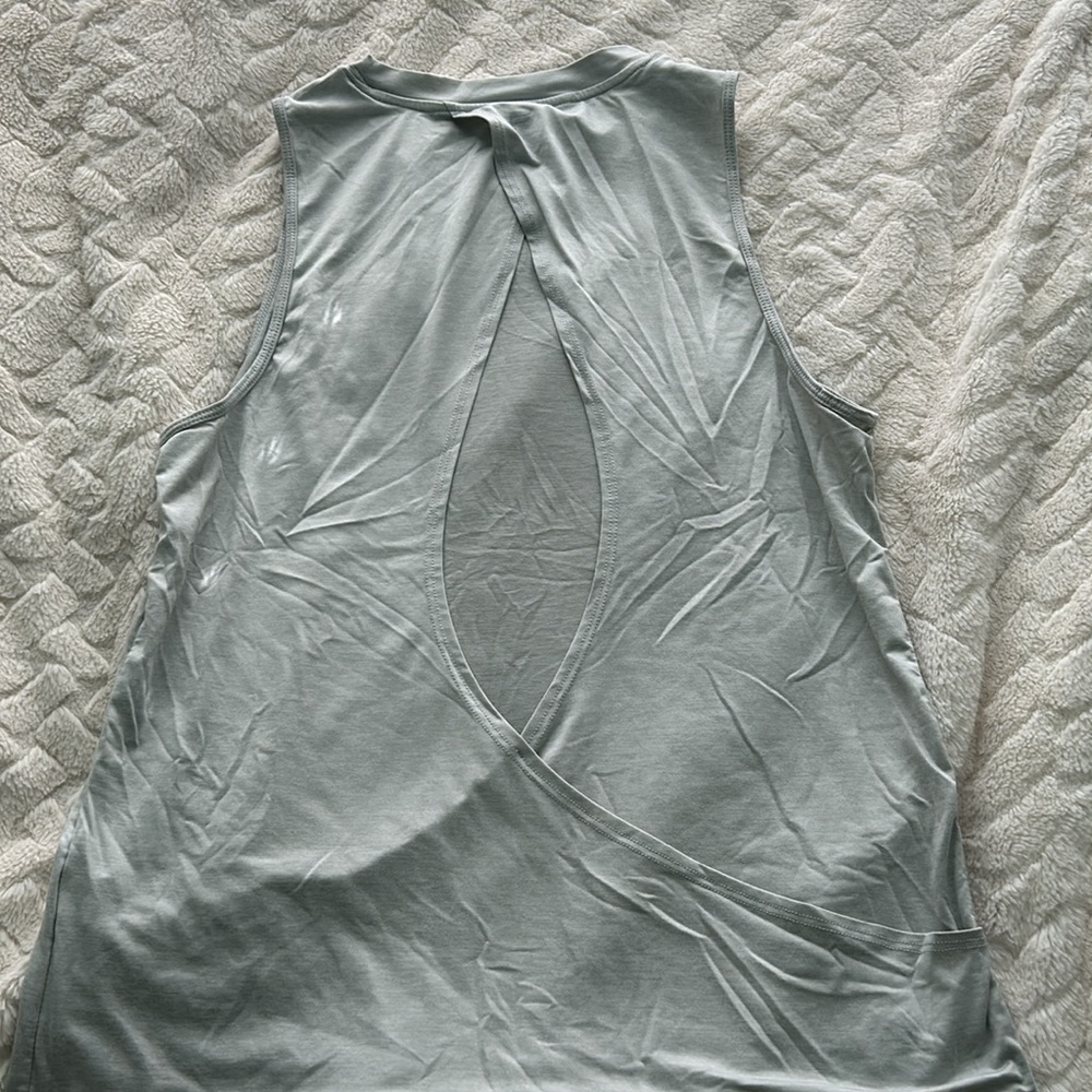 Fabletics, gray tank top